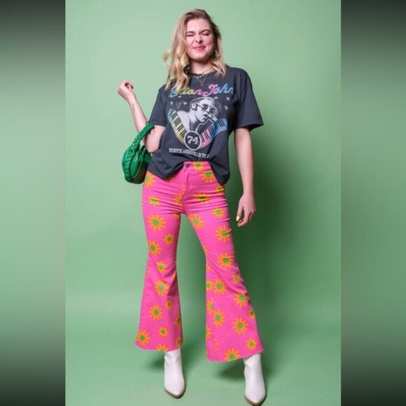 Free People Youthquake Pink Lipstick Combo Cropped Retro Flare Jeans Size 30 NWT - Picture 15 of 15